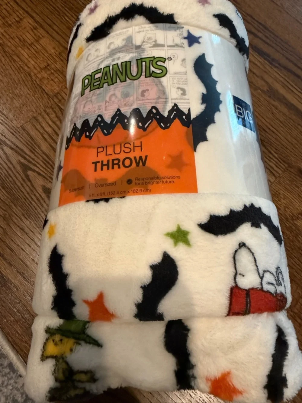 Peanuts Halloween Plush Throw Blanket Supersoft 5' x 6 ft